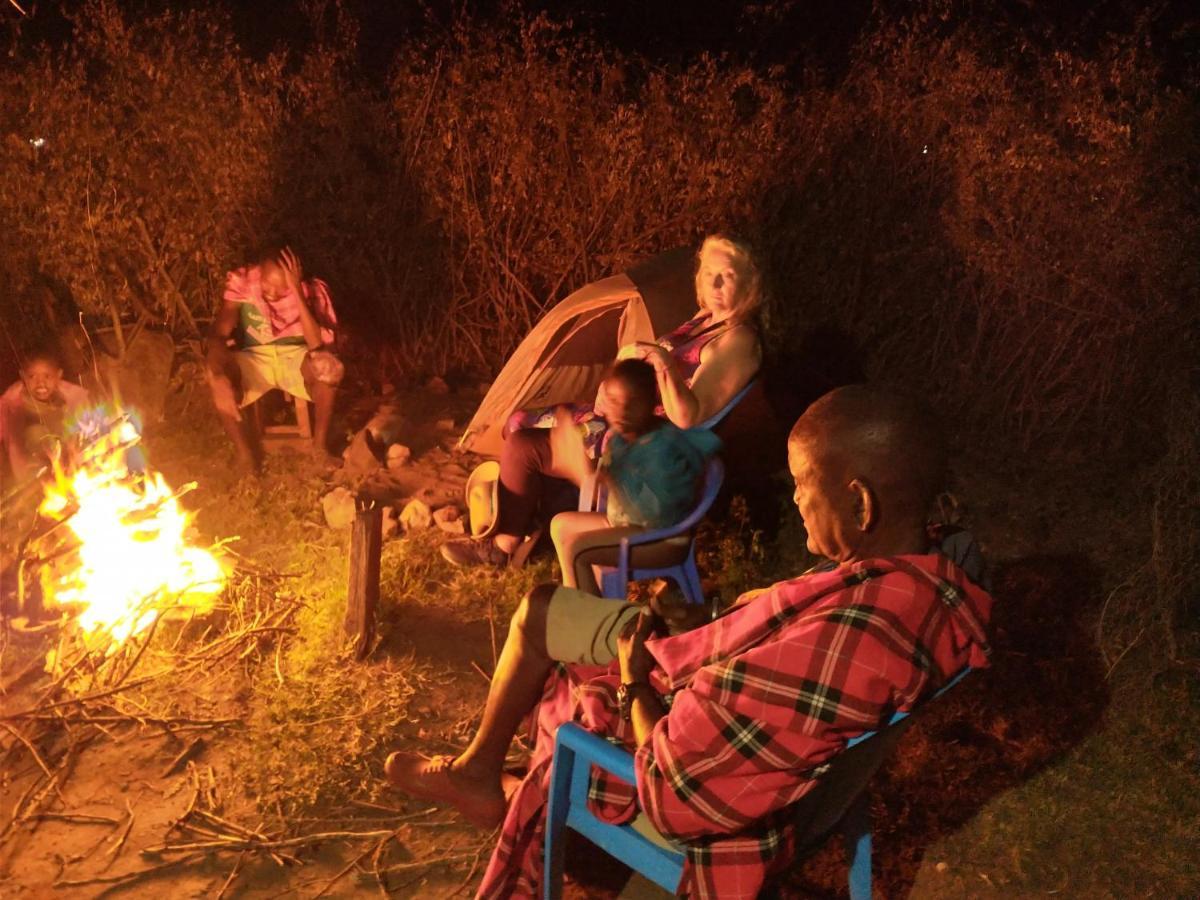 Maasai Homestay Camping Sekenani Exterior foto